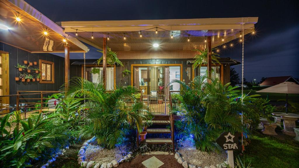 Arenal Tiny Houses - STAR