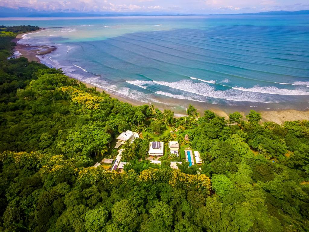 Blue Osa Beach Resort & Spa