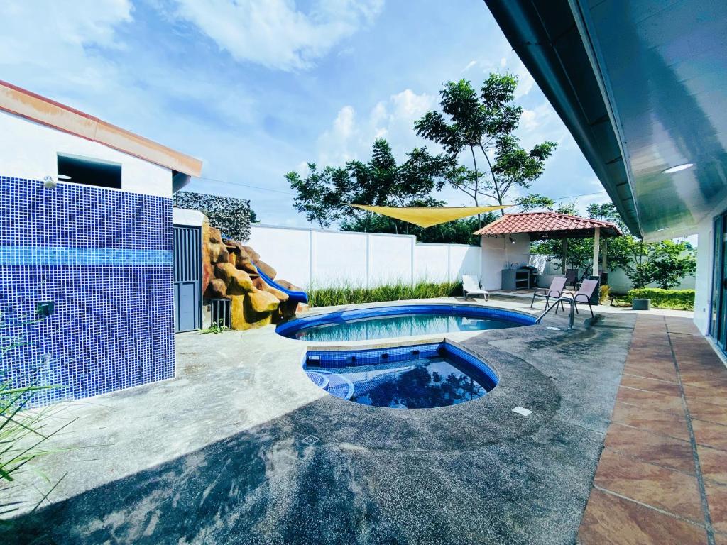 Blue Rriver House