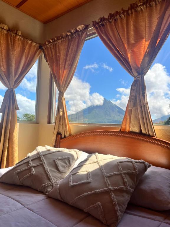 Los Tucanes Lodging