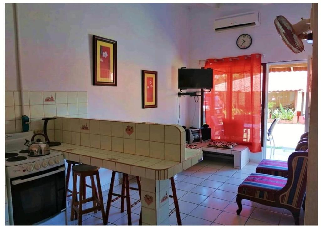 Casa #33 Jacó Condominio Don Roberto