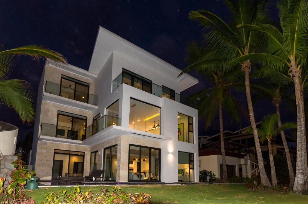 Beachfront Casa Buena Onda - Hermosa Palms 5