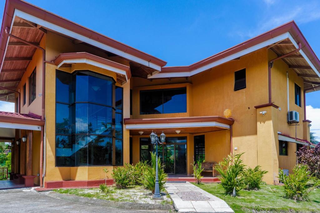 Casa Wow