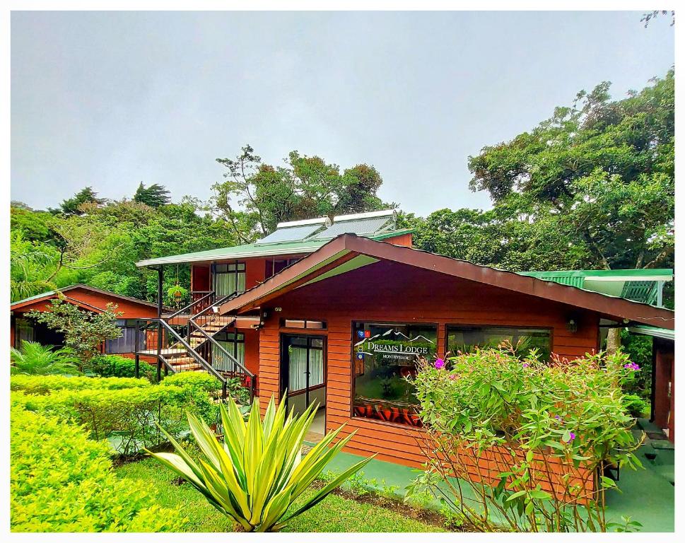Dreams Lodge