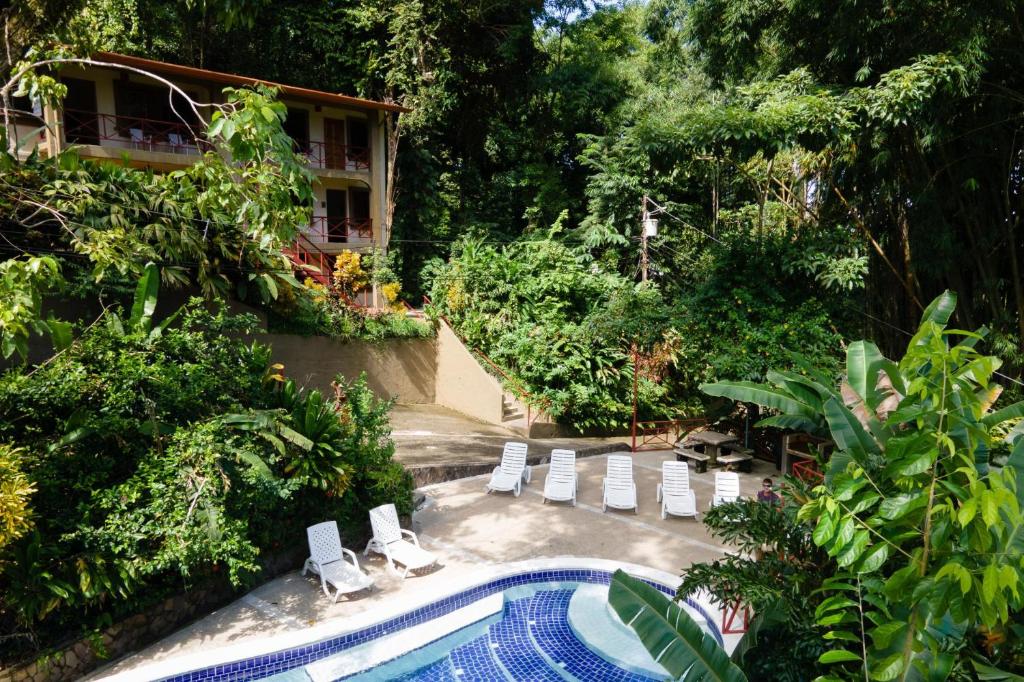 EcoCondo 5 in Secured Community Paradise w pool