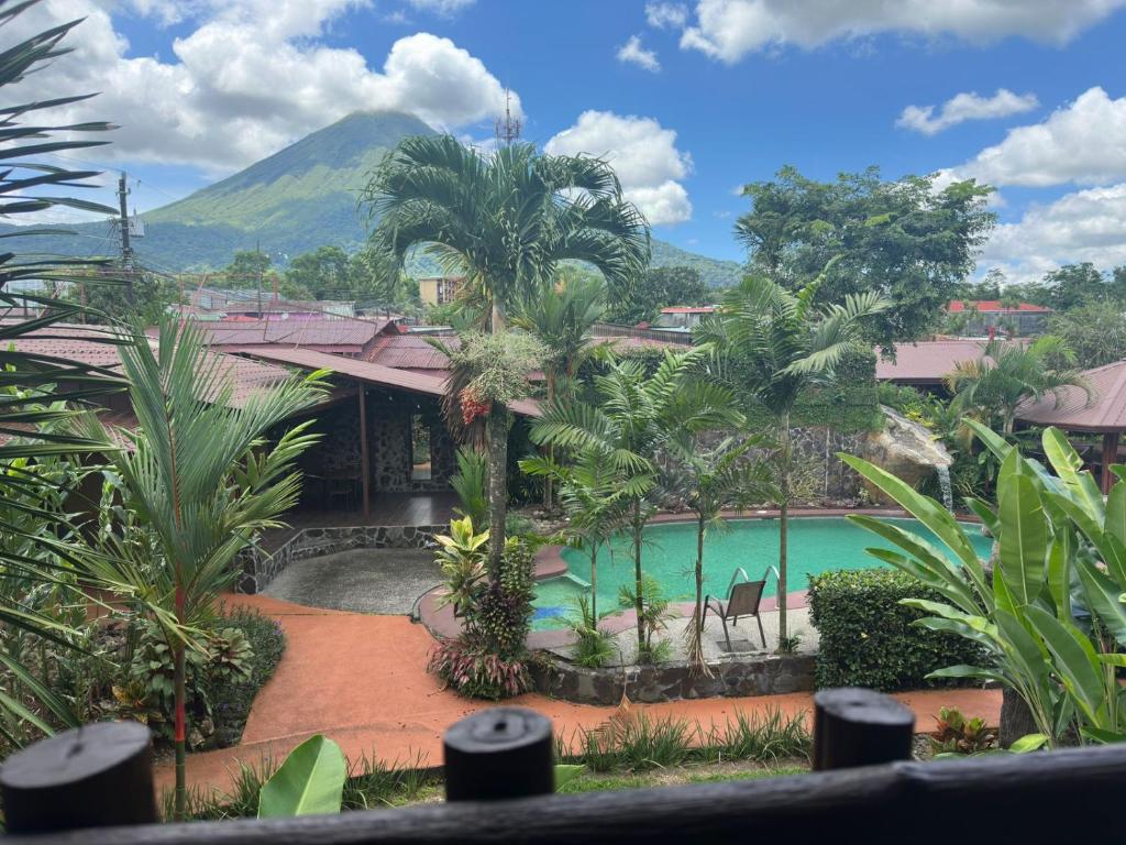 Hotel Iris Arenal