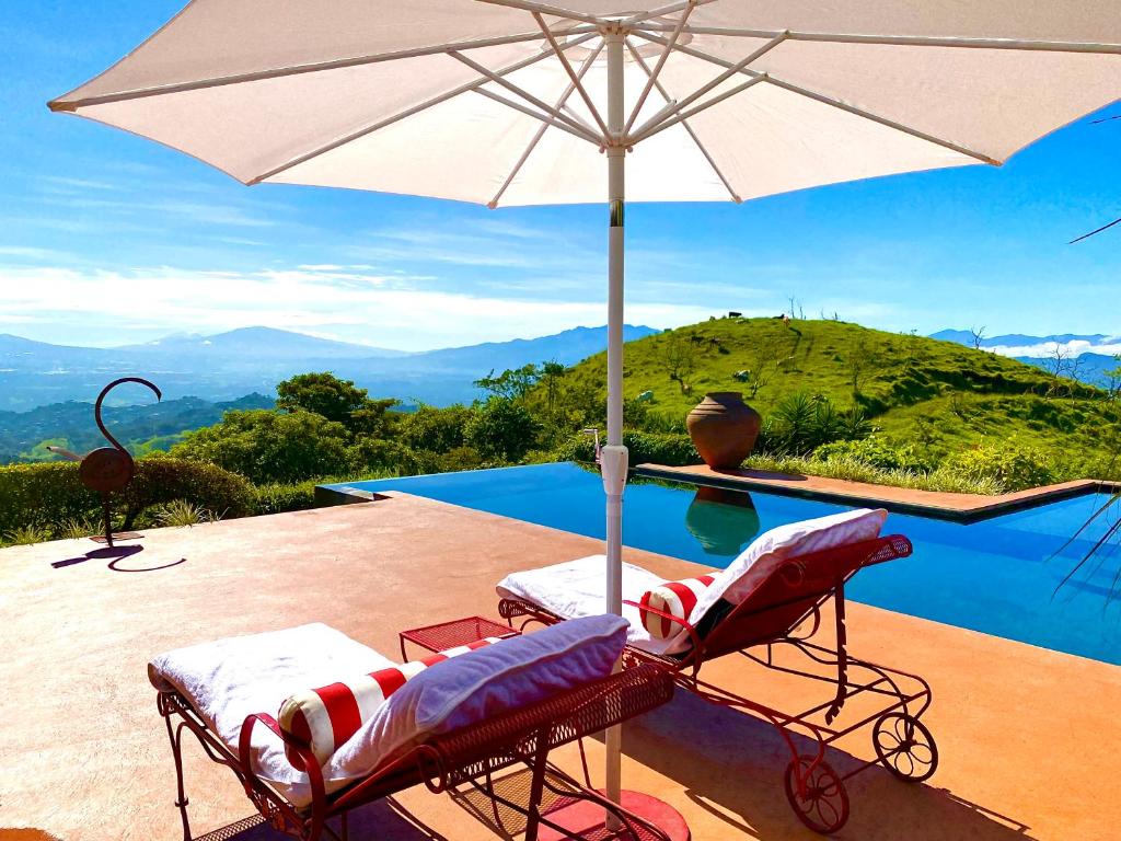 Magic Mountain Views Villa
