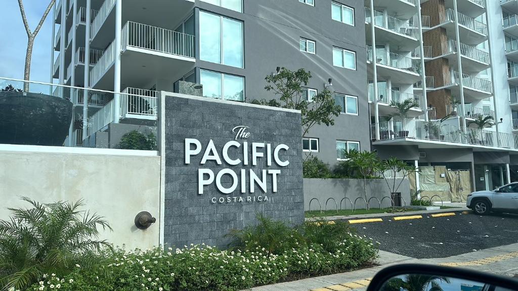 OCEAN FRONT 1 bed "Pacific Point"