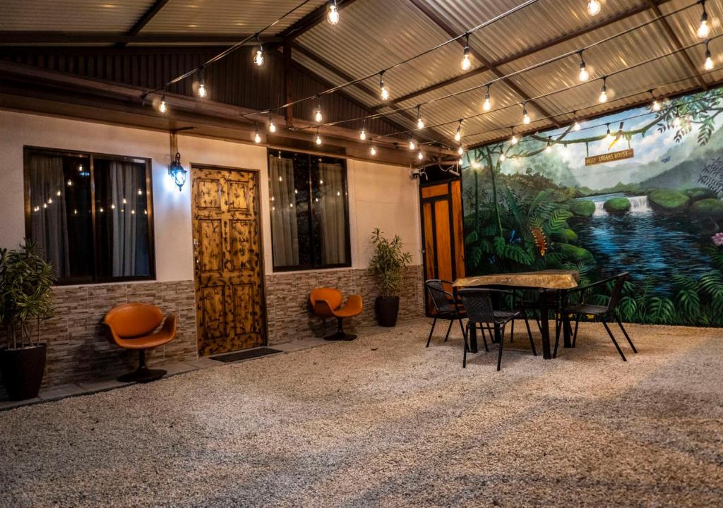 Valley Dreams House