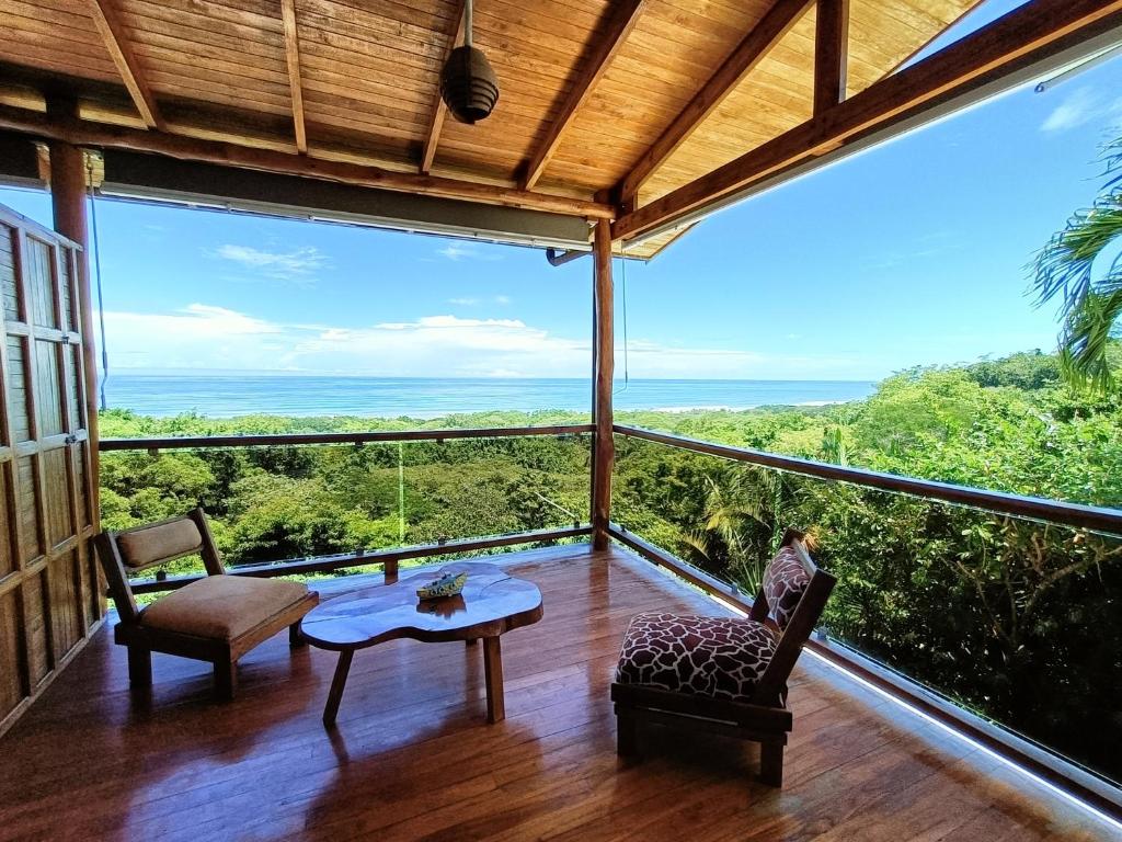Vista Naranja Ocean View House